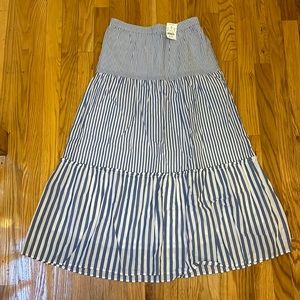 NWT Jcrew Tiered pull on maxi skirt